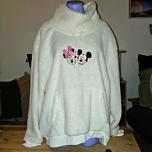 NWT Disney 3x Sweatshirt, Minnie and Mickey Face embroidery long sleeve